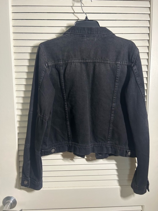 Free People Women’s Black Denim Trucker Jacket - Classic Casual Layer - Picture 2 of 2